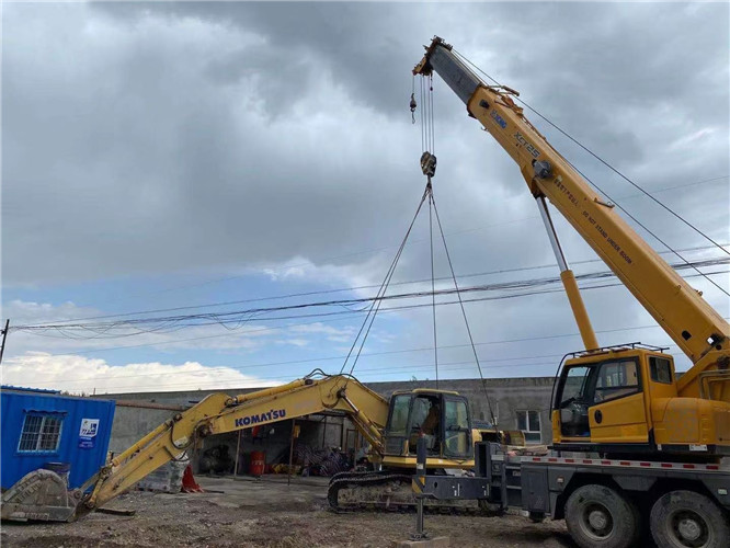 竞秀区25吨吊车的工作半径是多少？