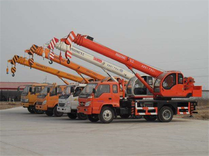 竞秀区设备出现故障导致停工，怎么处理？是否有备用设备替换？